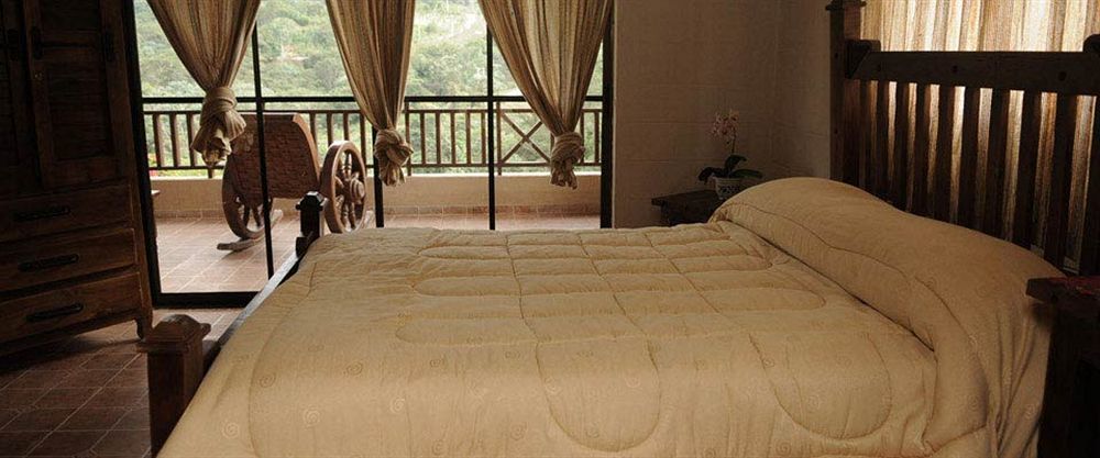 Hotel Rancho La Aurora 자라바코아 외부 사진
