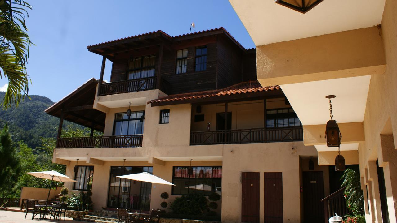 Hotel Rancho La Aurora 자라바코아 외부 사진