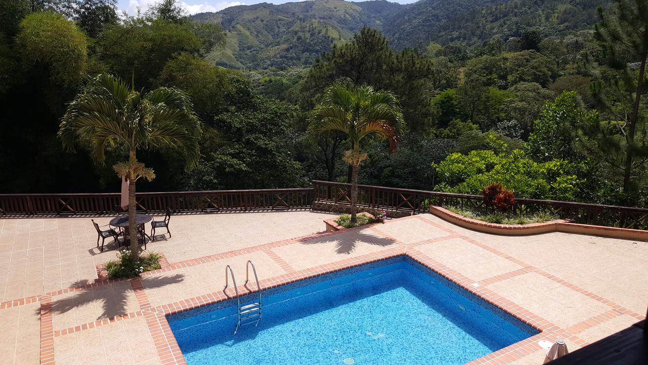 Hotel Rancho La Aurora 자라바코아 외부 사진